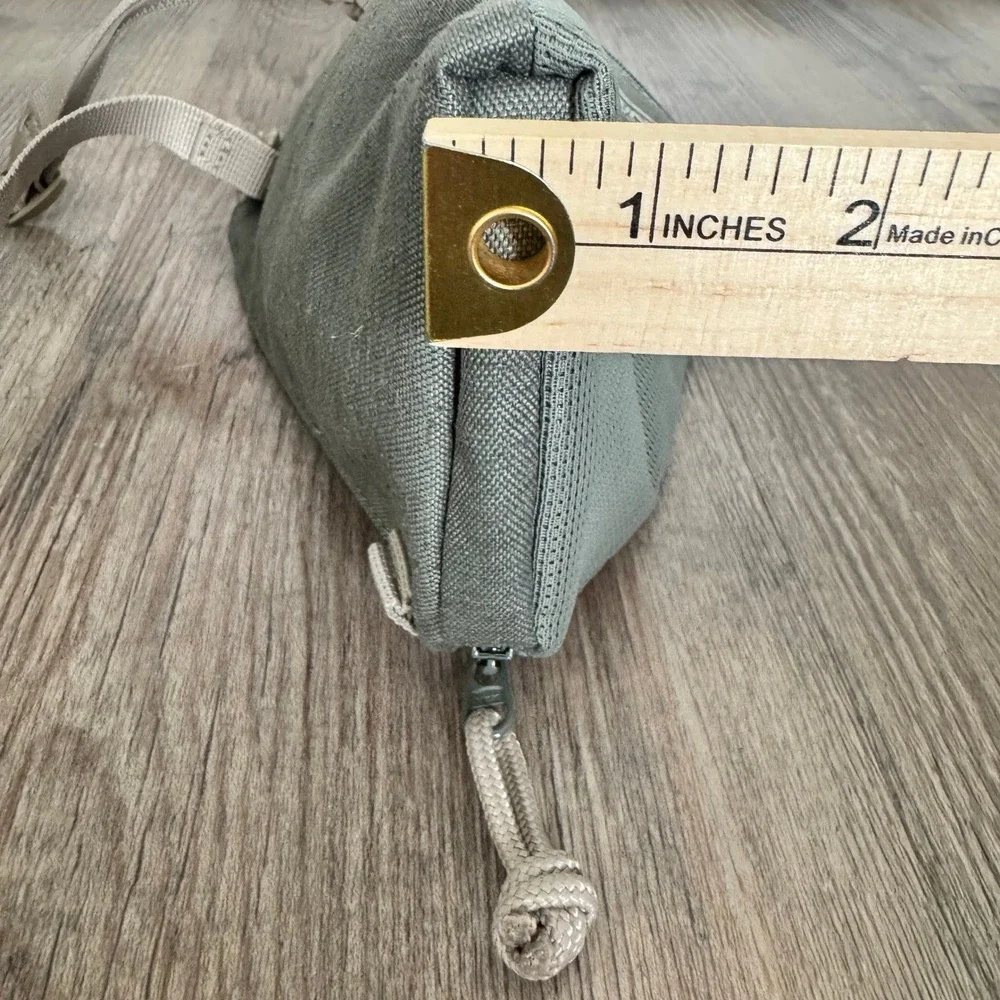 Dakine Sage Green Canvas Travel Neck Hall Pass Zip Around Wallet Crossbody